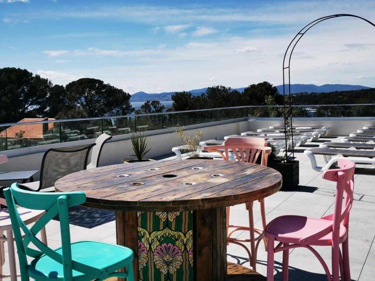 Mobil Home Neuf Camping L Ile Dor Plage St Raphael Avec Piscine Saint-Raphaël Buitenkant foto