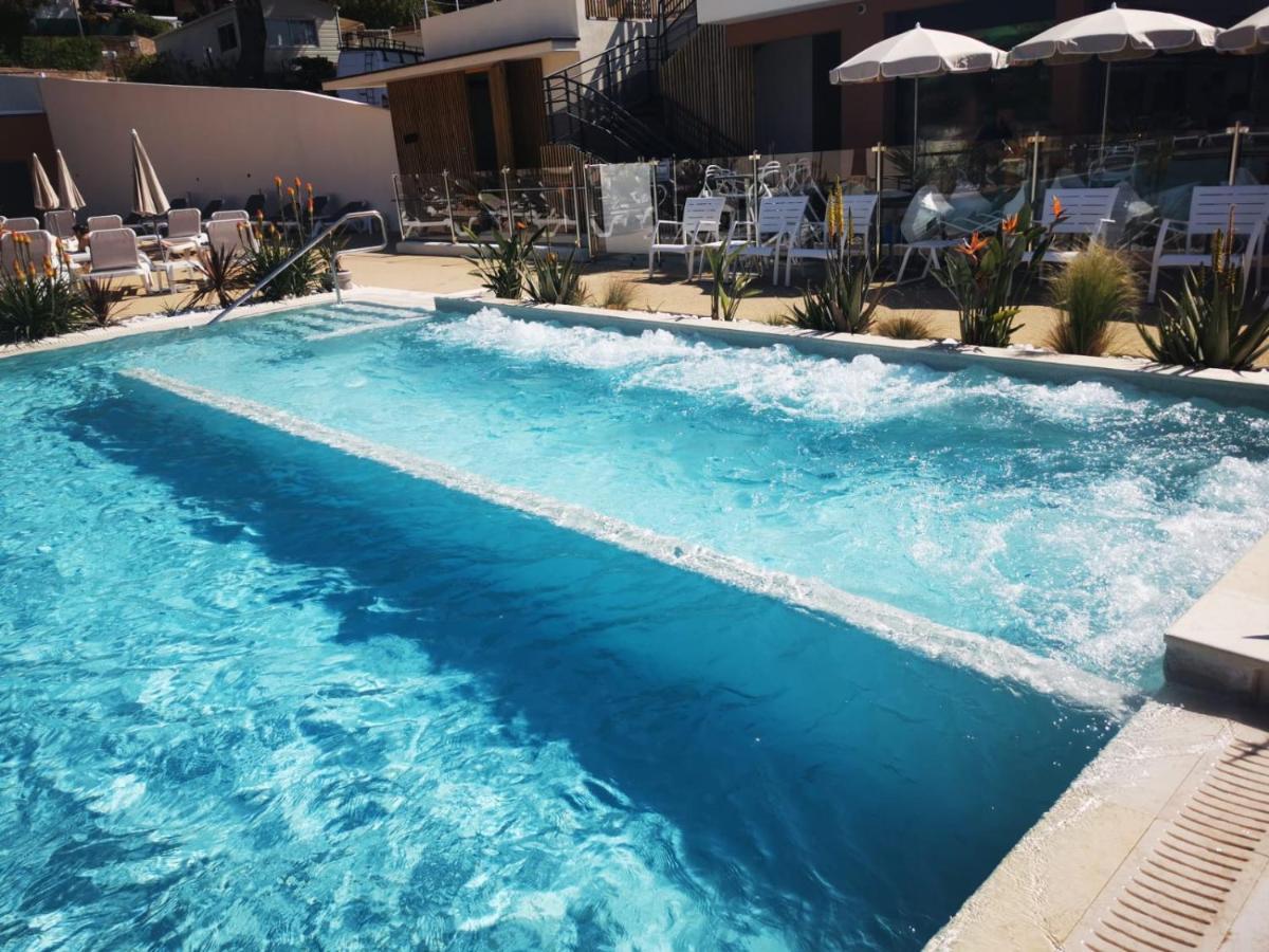 Mobil Home Neuf Camping L Ile Dor Plage St Raphael Avec Piscine Saint-Raphaël Buitenkant foto